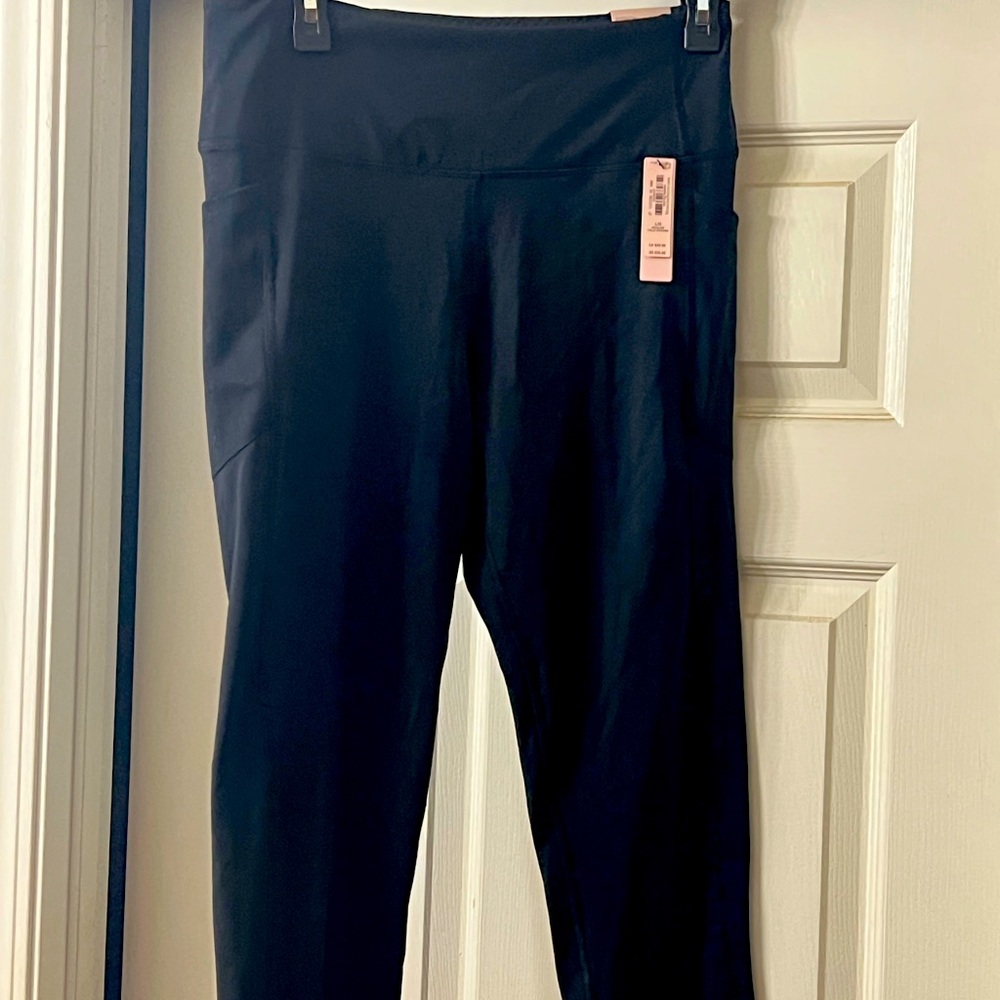 NWT Victoria’s Secret leggings